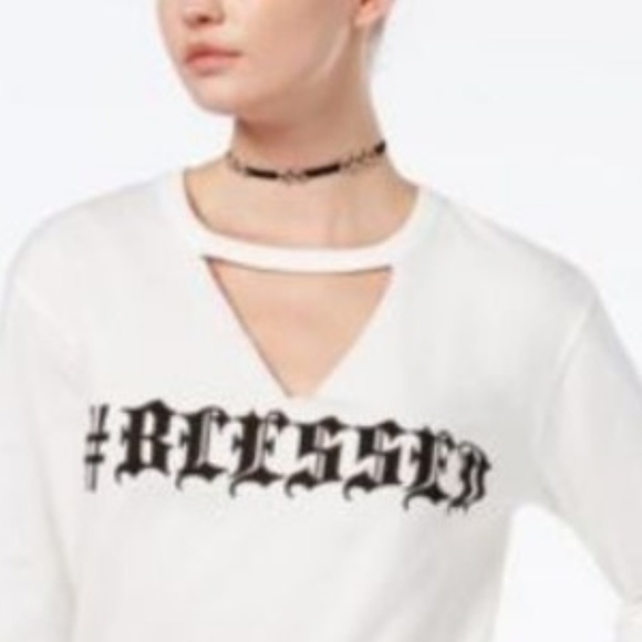 Cold Crush Graphic-Print Choker Sweatshirt Top - Picture 3 of 3